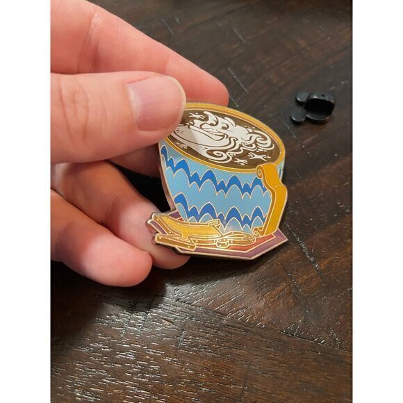 Disney Aladdin Latte with Character Genie Coffee Mug Metal Trading Pin - Picture 2 of 7